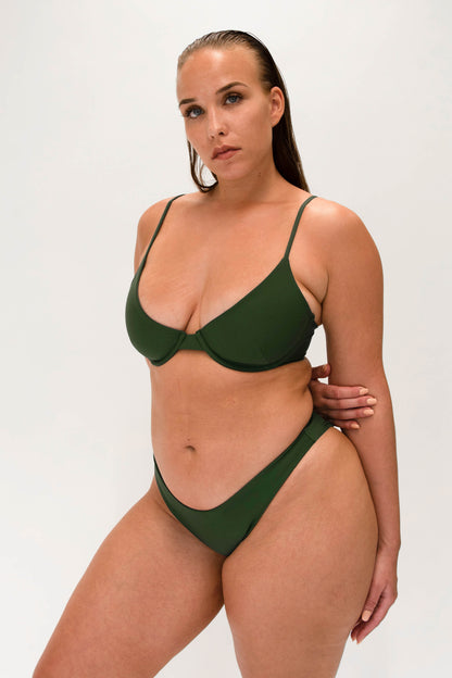 model with green sustainable underwire bikini 